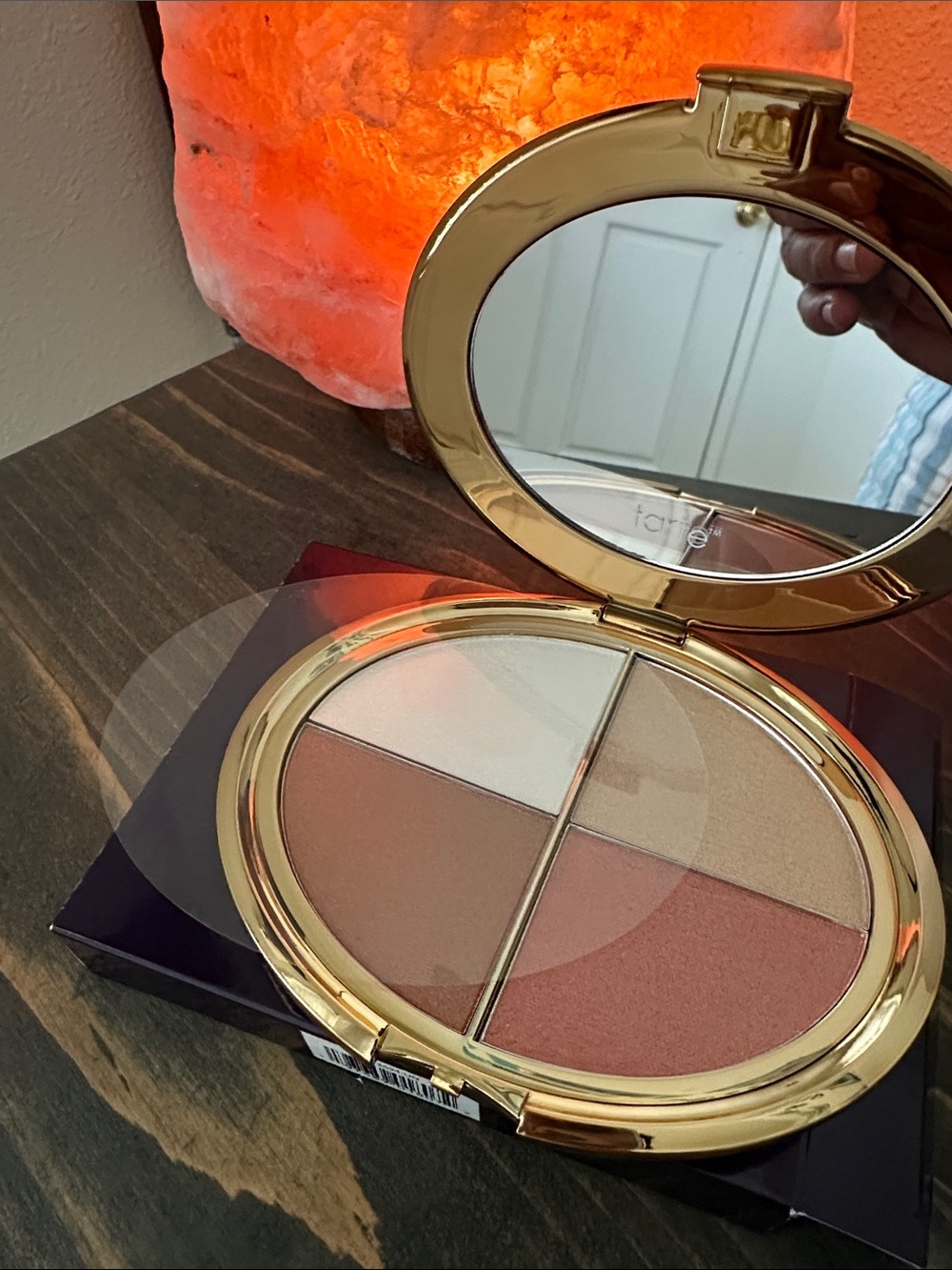tarte Glow Wardrobe Highlighting Eye & Cheek Palette - Deep Purple Packaging - Picture 5 of 6